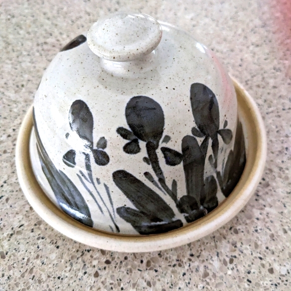 Source Unknown Kitchen Pottery Butter Dish Round Poshmark